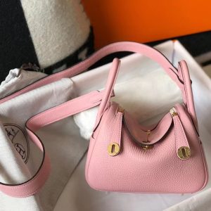 Lindy Mini Bag In 90% taurillon Clemence leather