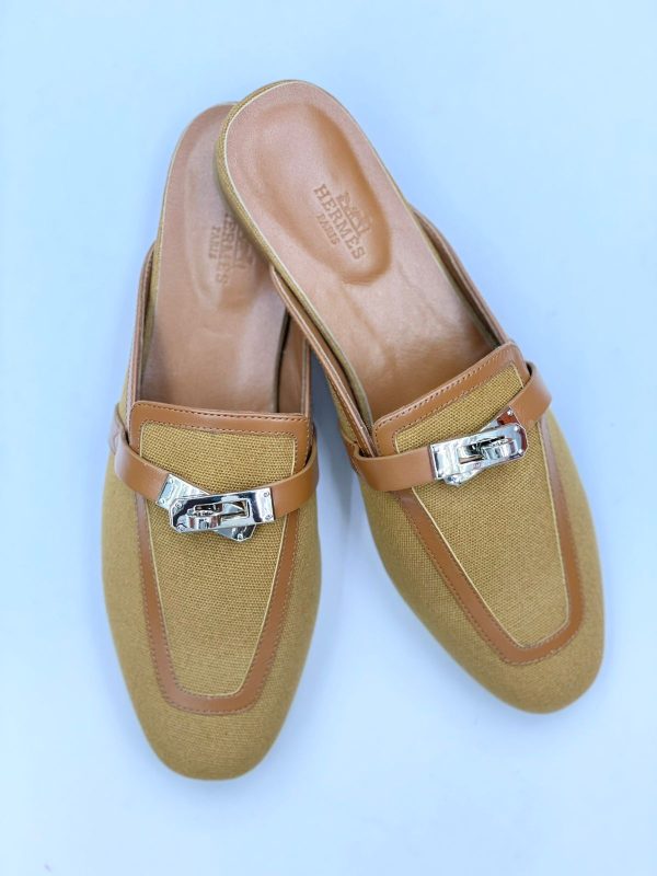 price and purchase Plain Toe Casual Style Leather Slippers Mules