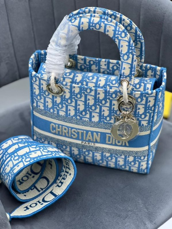 Dior MEDIUM LADY D-LITE Replica handbag
