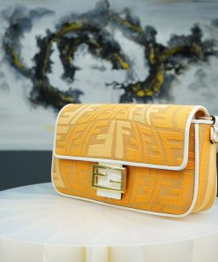 embroidered canvas Master quality handbag
